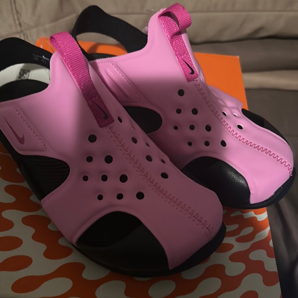 Girls Nike Sandals